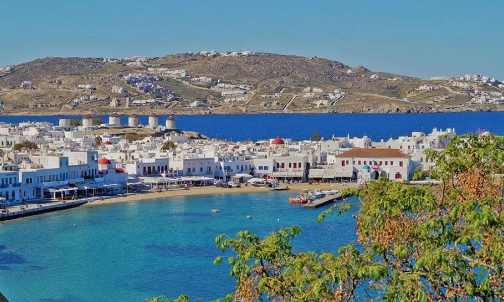 Σε "βαθύ κόκκινο" η Καστοριά, η Μύκονος και η Λέρος